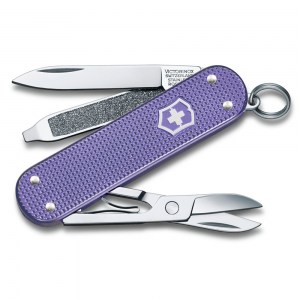 Нож-брелок Victorinox Classic SD Alox Colors Electric Lavender 58 мм 0.6221.223G
