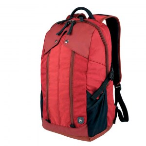 Рюкзак городской Victorinox Altmont 3.0 Slimline Backpack красный 27л 32389003